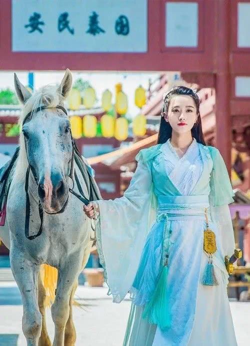 女主網游新篇章，虛擬世界的文學冒險