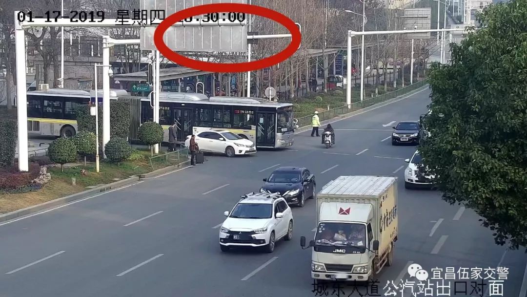 宜昌東站停車費最新調整，細節展現溫情關懷