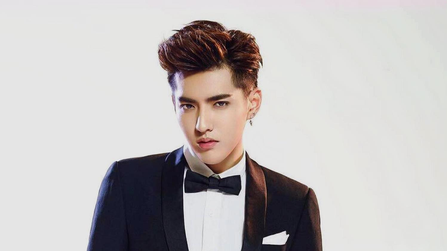 吳亦凡高清壁紙最新，展現變化的力量，自信與成就感的視覺盛宴