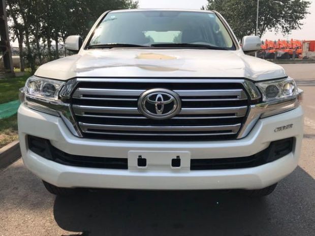 揭秘全新2017款酷路澤,開啟自然探索之旅,追尋內(nèi)心寧靜與平和