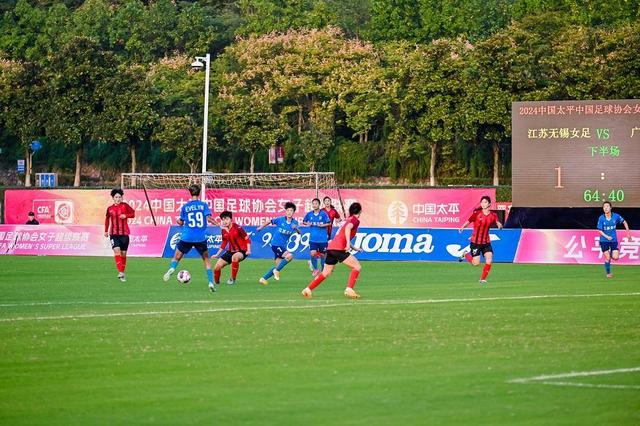 中國(guó)女足最新賽程揭秘，與大自然共舞，綠茵場(chǎng)上尋找內(nèi)心激情