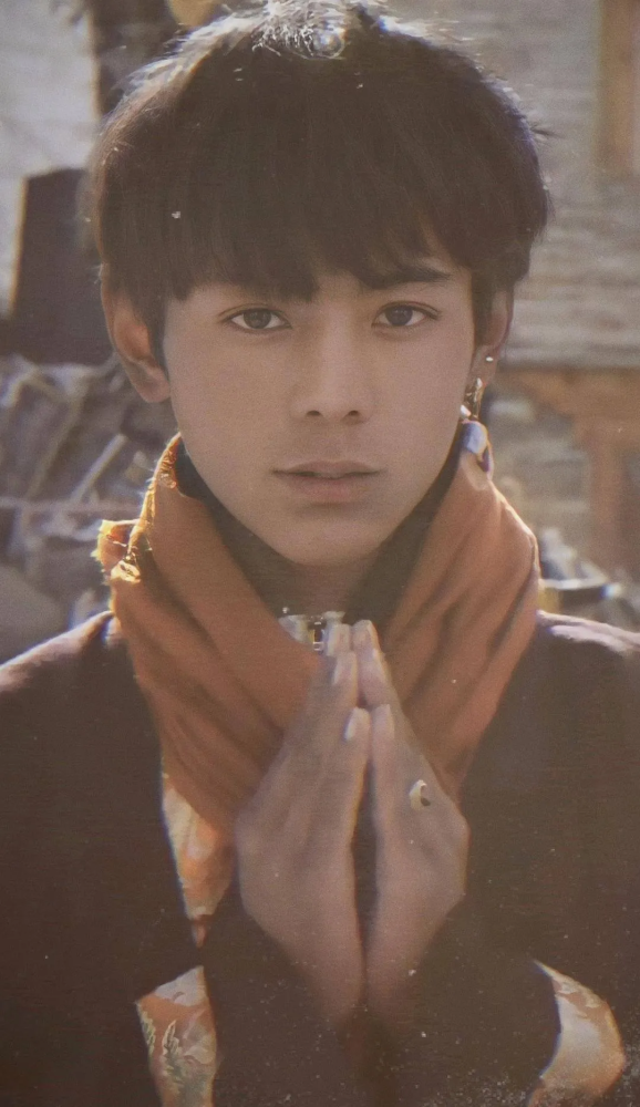 藏族小伙丁真最新視頻,藏族小伙丁真最新視頻，走進(jìn)真實與虛擬的交融世界