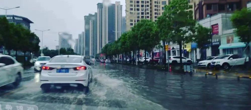 陜西最新天氣情況與小巷風情小店