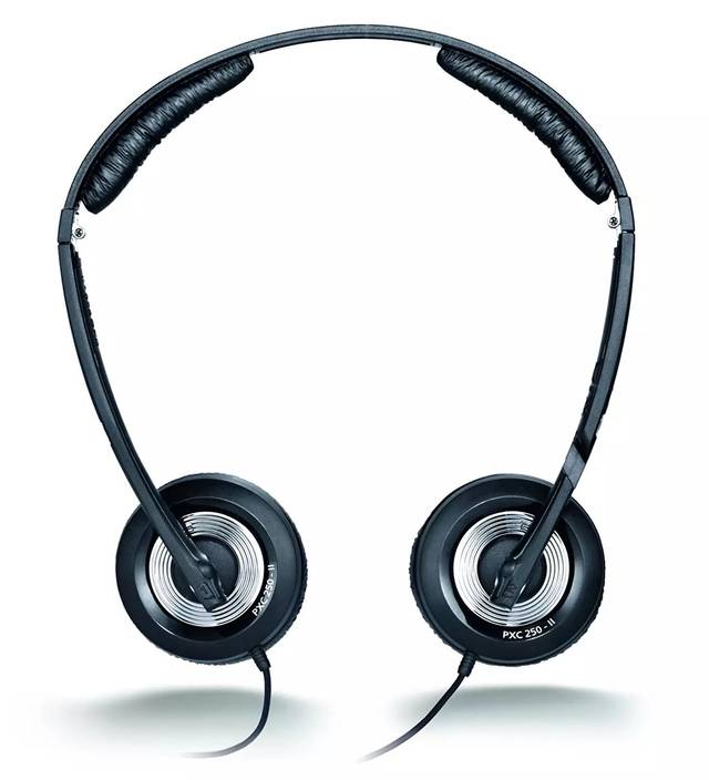 耳機的最新品牌，日常故事中的溫馨伴侶