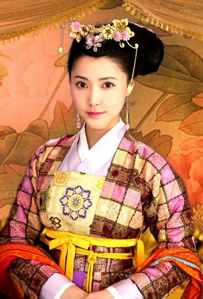 演員蘇姚,從舞臺到熒屏的自信成長之路