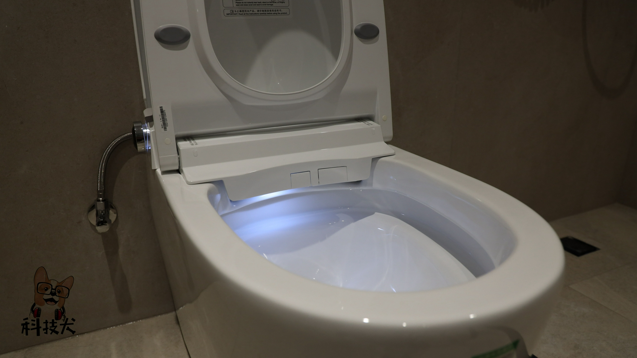 新款智能馬桶全面評測，功能與體驗一覽