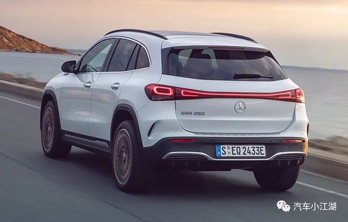 奔馳2017年新款SUV上市,引領(lǐng)豪華SUV市場(chǎng)趨勢(shì)