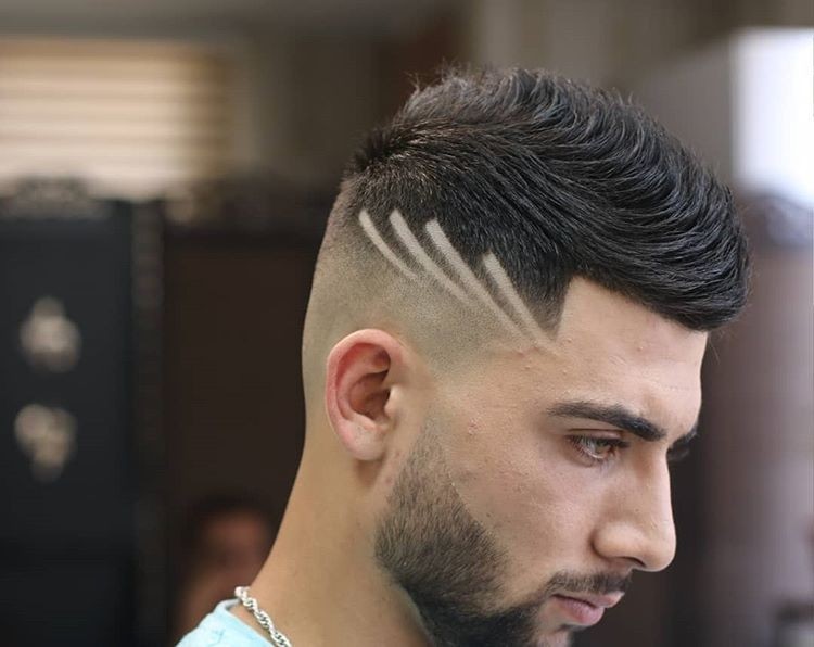 最新男士潮流發型，改變發型，自信與成就同行，重塑人生風采