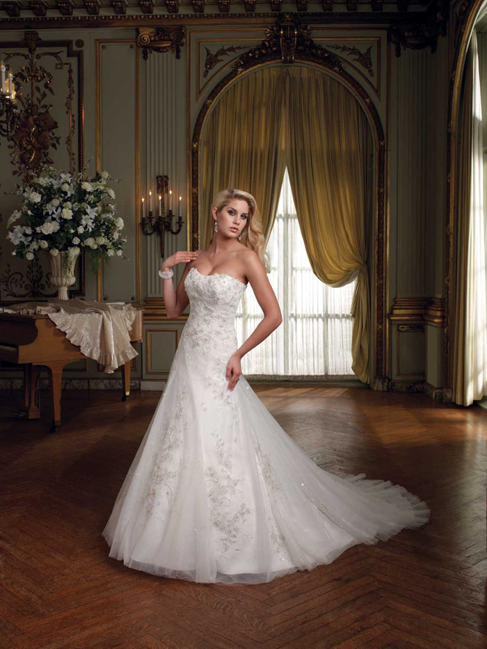 最新歐美婚紗流行趨勢，自信與成就感的完美融合