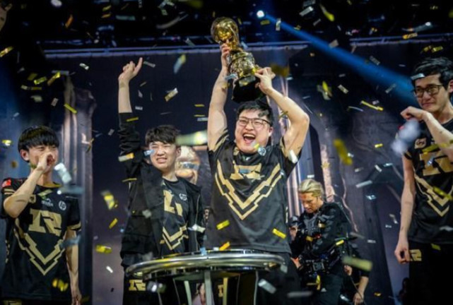 視覺盛宴!熱血沸騰的RNG比賽視頻推薦在小紅書