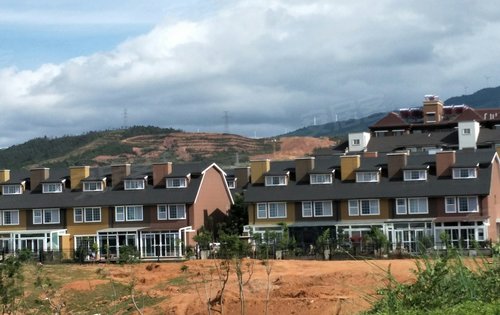 滇西商務(wù)中心最新動(dòng)態(tài)及自然美景探索之旅，內(nèi)心平和與寧靜的追尋