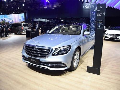 公司上市慶典啟航，共創輝煌，夢想揚帆起航橫幅標語