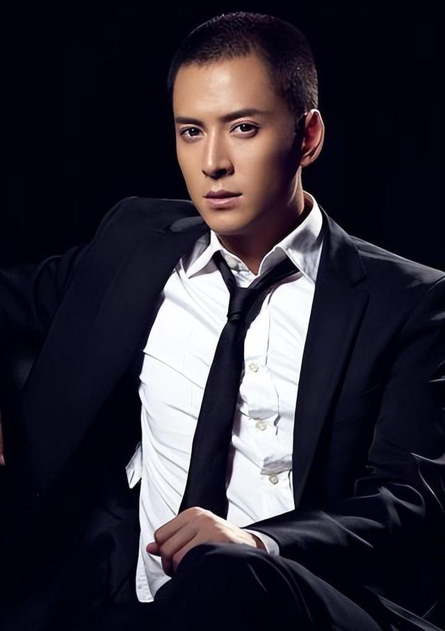 韓棟的奢華豪宅，溫馨日常與真摯友情的港灣