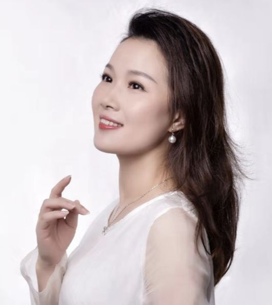 演員曉微，小巷深處的饕餮之旅