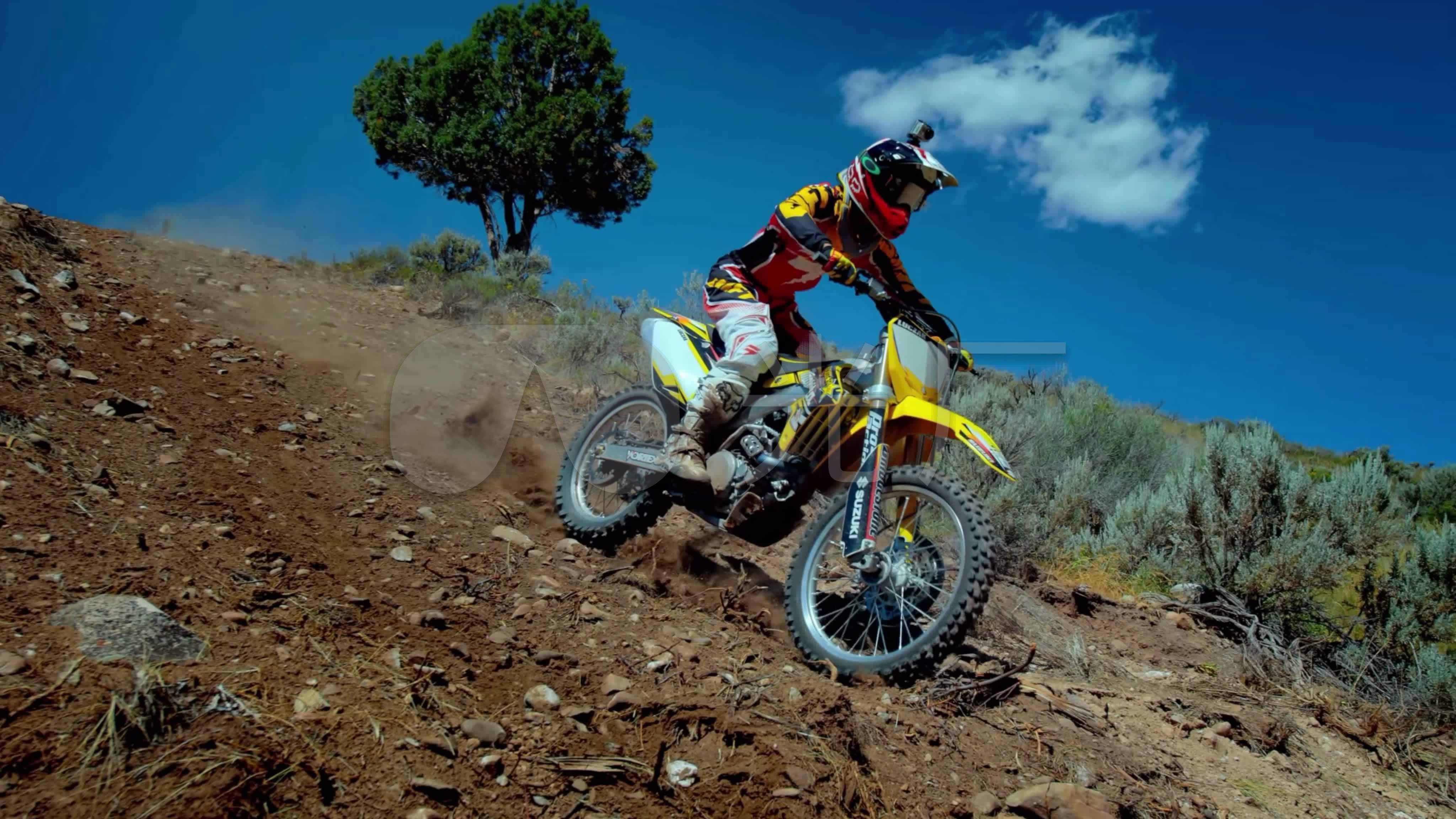 山地摩托車比賽視頻,巔峰速度與激情的對決