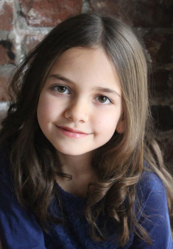 歐美電影女演員引領科技潮流，前沿高科技產品的體驗風尚