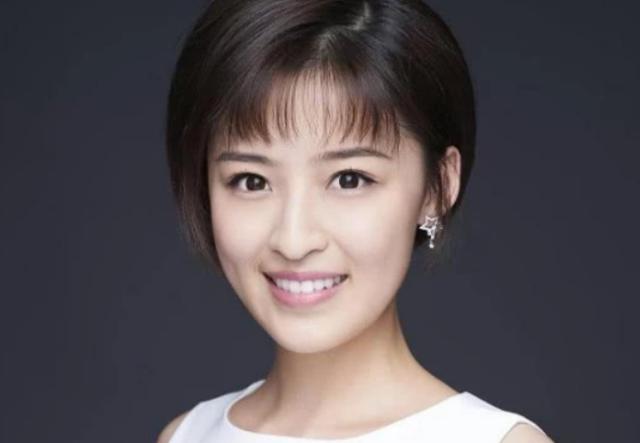 午夜頻道熱門節(jié)目推薦與小巷探秘,特色小店探秘之旅