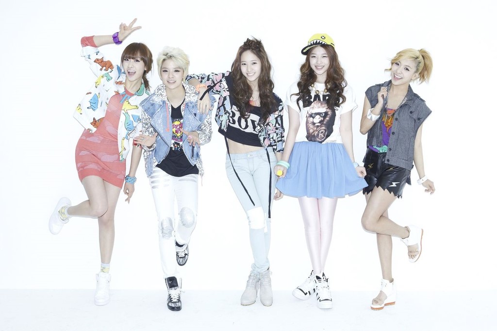 FX女團探索自然美景之旅,最新旅程與內(nèi)心尋找平靜之旅