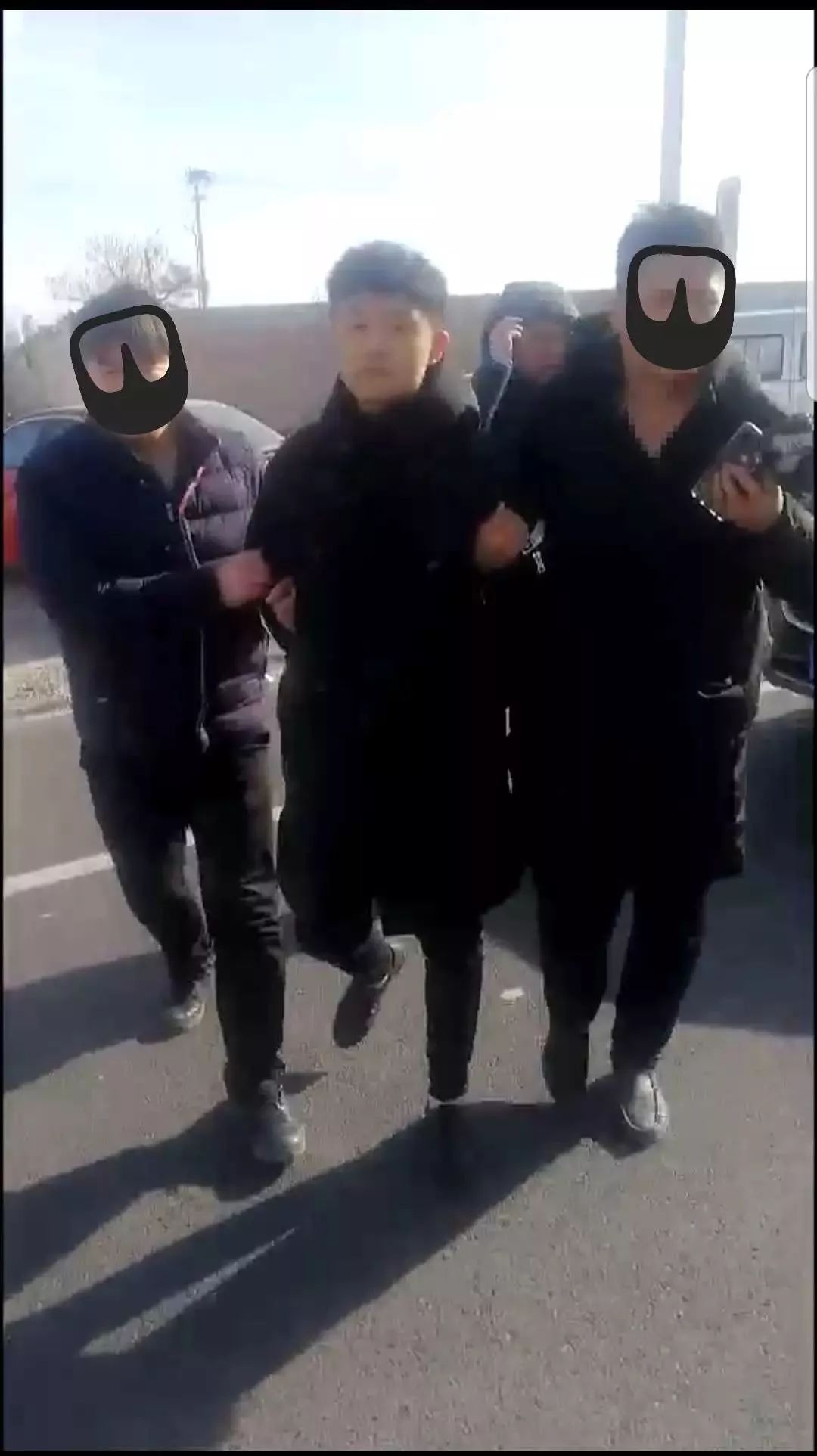 滄州探尋自然美景,超越死亡陰影的旅程