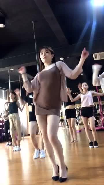 最新舞姿,舞動自信,擁抱變化的力量